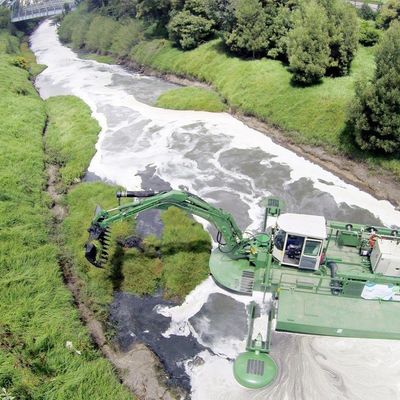 120m3-700m3/h 容量 ディーゼルエンジンの動力 水力両生土砂掘削機