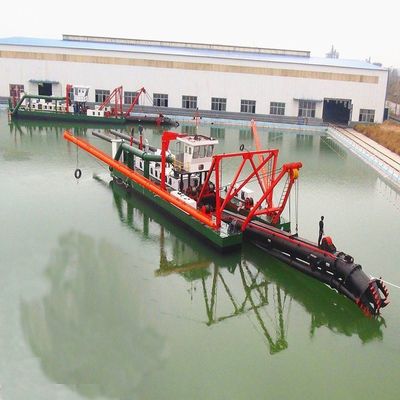 水力ディーゼルエンジンの切断機 250mmの放出管直径の川泥掘削機