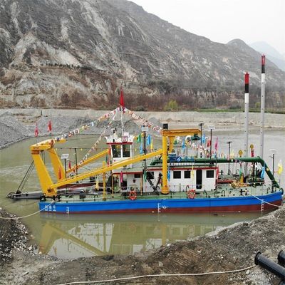 完全にカスタマイズされた水流 3000m3 895 Kw メインエンジンパワーで動かす16 インチドレーガー