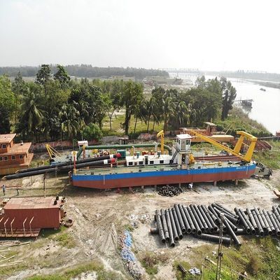 32インチカッター吸い込み泥掘削機 547L総燃料消費量とディーゼルエンジン