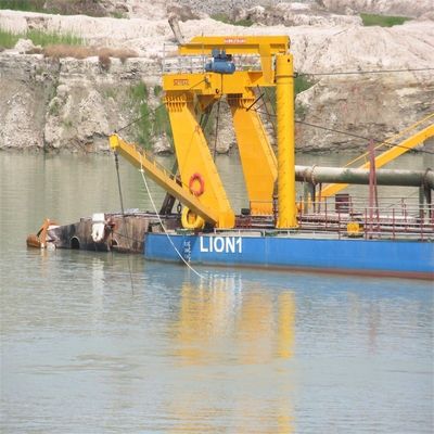 28インチ カッター 吸い込み砂掘削機 447t 移動とレックスロス水力システム