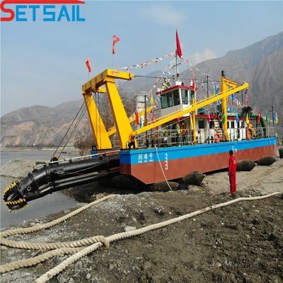 1100m3 容量 24インチ カッター 吸い込み 川砂掘削機 30日払い戻しポリシー