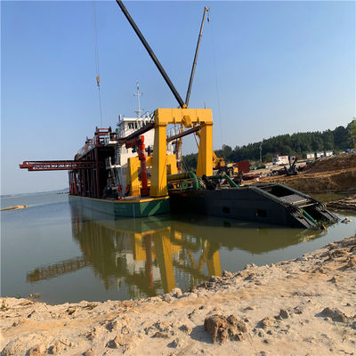 運河の掘削作業のための26インチカッター吸水掘削機