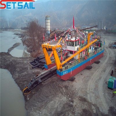 68000.000kg パッケージ総重量と50-260kw カッターヘッドパワー 清州のための海砂掘削機