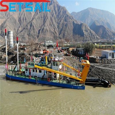 潜水式割砂吸砂掘削機 時給6000立方メートル水流