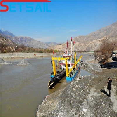 合計長さ 38m ディーゼルエンジンと水力流水付きの割砂掘削機