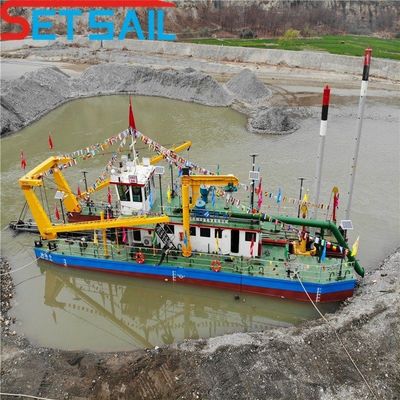 総重量 28-1000t 12 インチ ディーゼル エンジン 切断器 吸い込み 砂の掘削機械